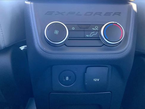 New 2026 Ford Explorer Active w/ Active Comfort Package image 18