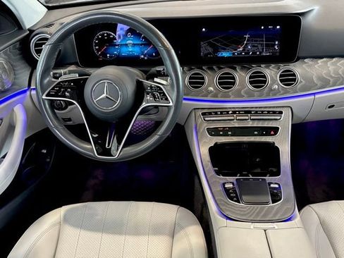 Used 2022 Mercedes-Benz E 350 Sedan image 19