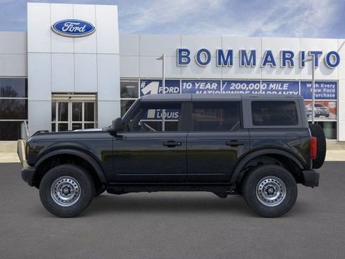 New 2025 Ford Bronco 4-Door image 3