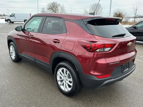 Certified 2025 Chevrolet TrailBlazer LS w/ LS Convenience Package image 3