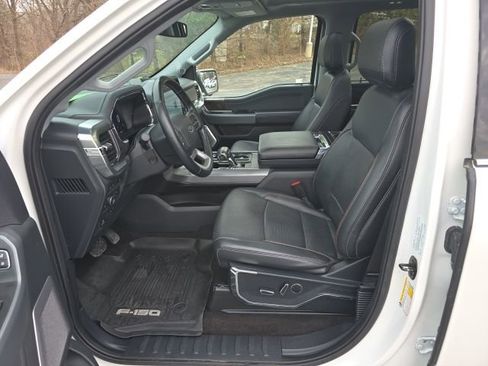 Used 2021 Ford F150 Lariat w/ Equipment Group 502A High image 4