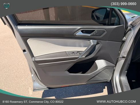 Used 2020 Volkswagen Tiguan SE w/ Panoramic Sunroof Package AWD/4WD image 31