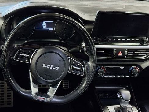 Used 2023 Kia Forte GT-Line w/ GT-Line Premium Package image 13