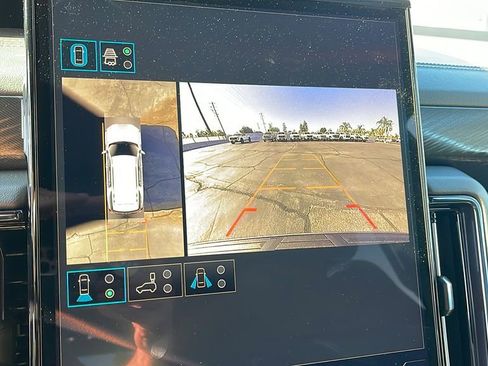 New 2026 GMC Yukon AT4 AWD/4WD image 19