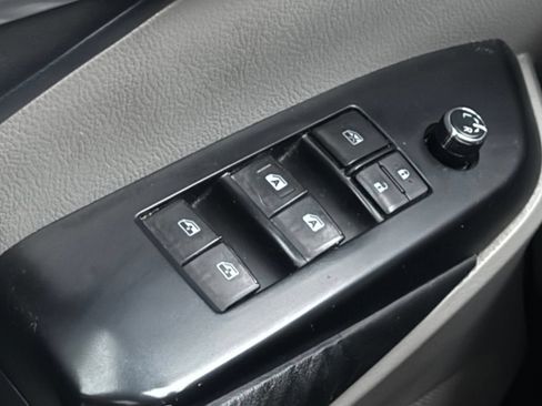 Used 2015 Toyota Highlander XLE AWD/4WD image 33