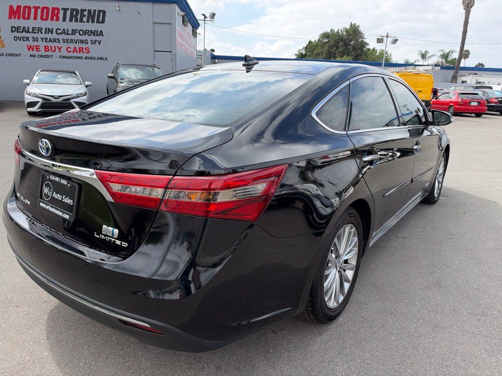 Used 2016 Toyota Avalon Limited w/ Protection Package FWD image 5