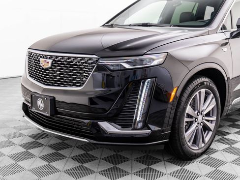 New 2025 Cadillac XT6 Premium Luxury image 36