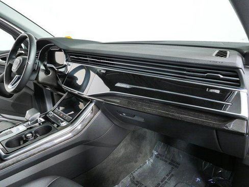 Used 2022 Audi Q7 3.0T Premium w/ Convenience Package AWD/4WD image 25