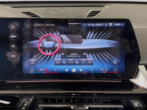 Used 2024 BMW X2 xDrive28i image 18