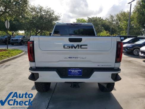 Used 2024 GMC Sierra 2500 Denali Ultimate w/ Max Trailering Package AWD/4WD image 3