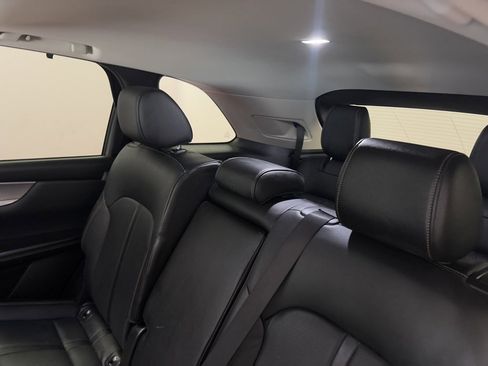 Used 2024 MAZDA CX-90 3.3 Turbo w/ Preferred Plus image 12