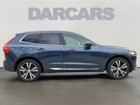 Used 2022 Volvo XC60 B5 Inscription w/ Climate Package image 7