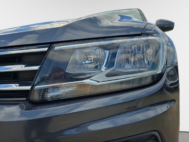 Used 2019 Volkswagen Tiguan S w/ Driver Assistance Package AWD/4WD image 32