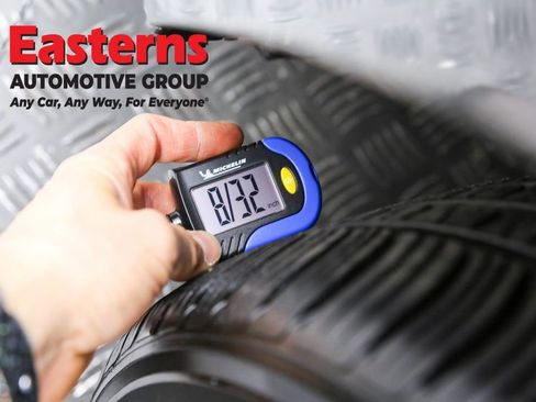 Used 2023 Dodge Challenger SXT RWD image 27