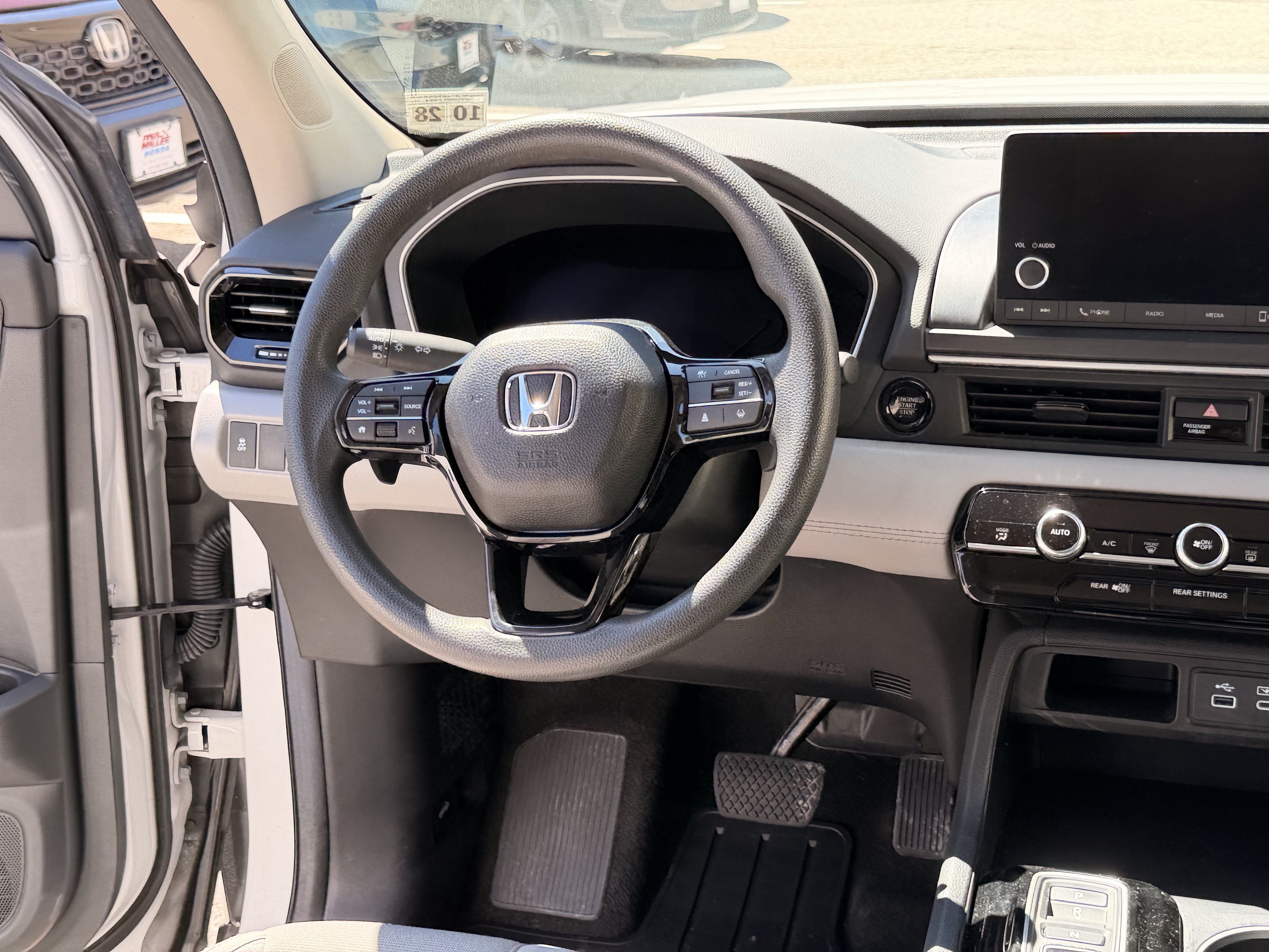 Certified 2024 Honda Pilot LX image 20