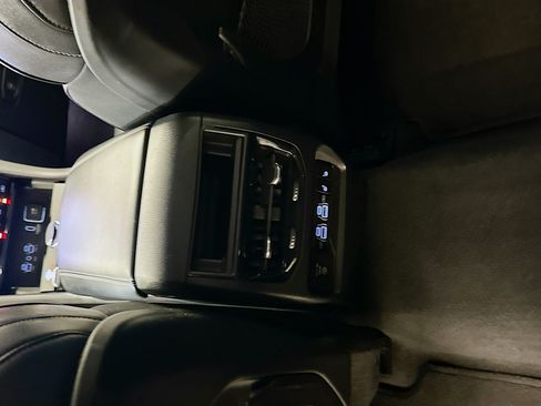 Used 2022 Jeep Grand Cherokee Limited 4xe w/ Luxury Tech Group II AWD/4WD image 27