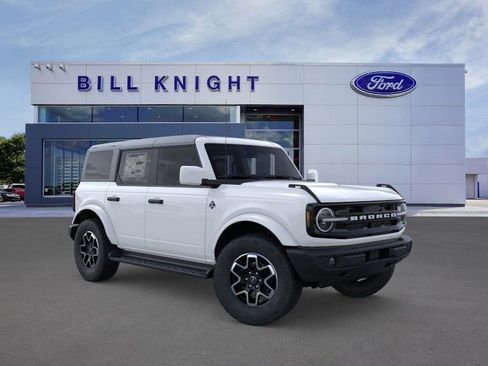 New 2026 Ford Bronco Outer Banks image 7