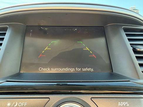 Used 2020 Nissan Pathfinder SV image 24