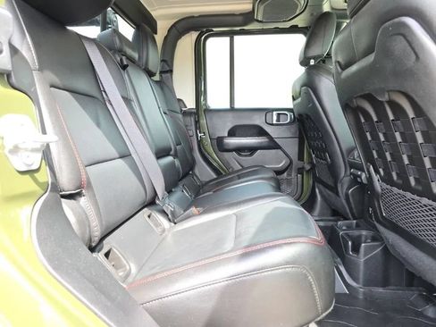 Used 2021 Jeep Gladiator Rubicon AWD/4WD image 18
