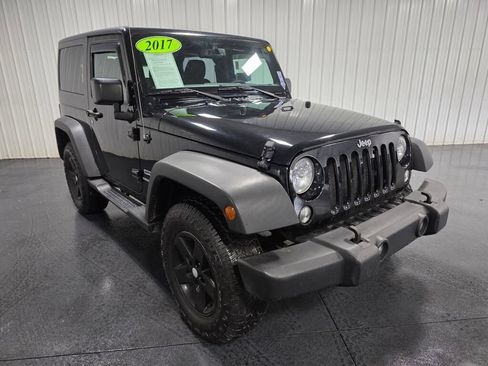Used 2017 Jeep Wrangler Sport w/ Quick Order Package 23S AWD/4WD image 2