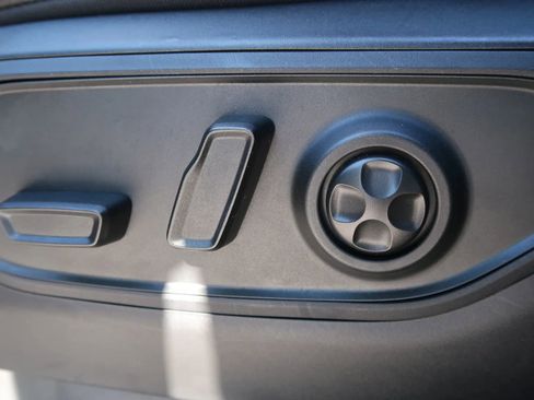 Used 2024 Jeep Grand Cherokee Limited 4xe image 31