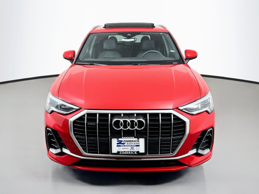 Used 2025 Audi Q3 2.0T Premium AWD/4WD image 2