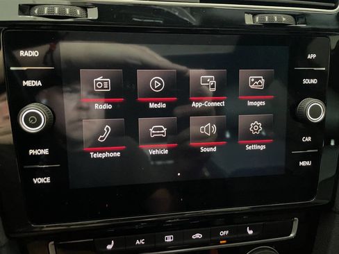 Used 2020 Volkswagen GTI SE image 35