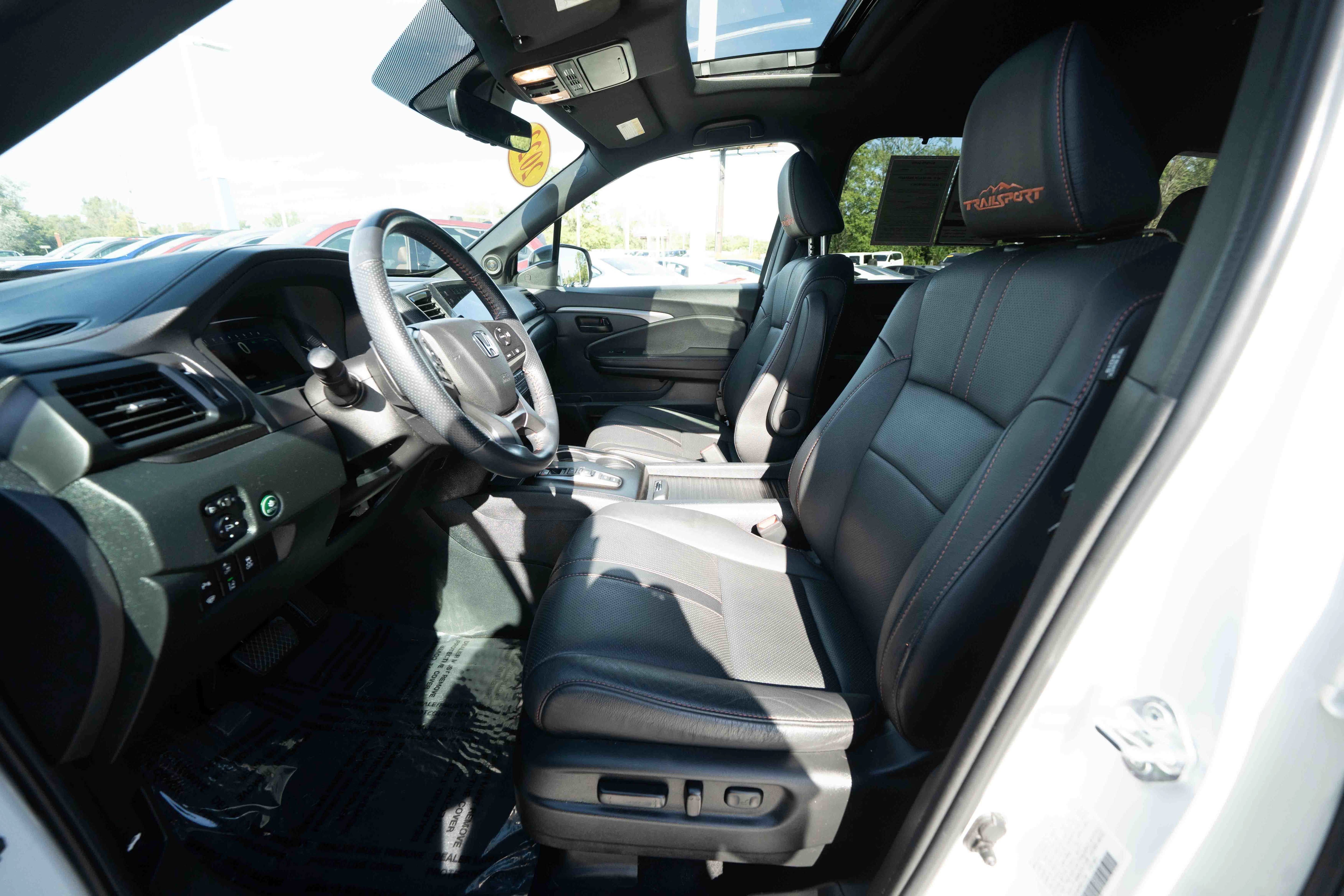 Used 2023 Honda Passport TrailSport image 9