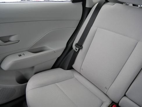 Certified 2025 Hyundai Kona SEL image 12