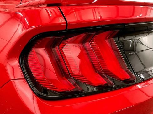 Used 2019 Ford Mustang GT RWD image 28