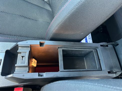 Used 2016 Chevrolet Equinox LT w/ Convenience Package image 34