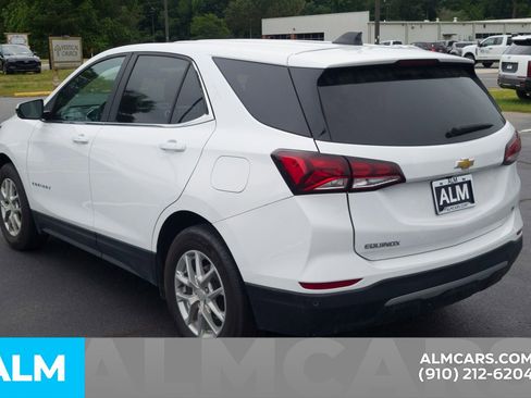 Used 2024 Chevrolet Equinox LT FWD image 11