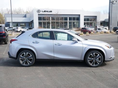 New 2026 Lexus UX 300h AWD image 7