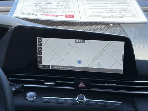 Used 2024 Hyundai Elantra SEL FWD image 13