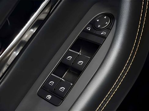 New 2025 MAZDA CX-70 Plug-In Hybrid w/ Premium Pkg image 24