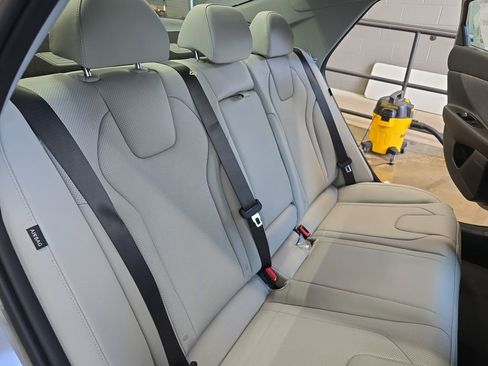 New 2026 Hyundai Elantra Limited FWD image 11