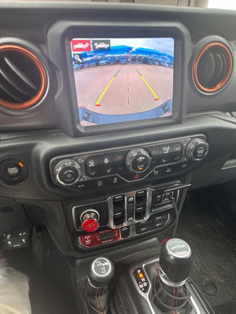 Used 2021 Jeep Gladiator Mojave AWD/4WD image 3