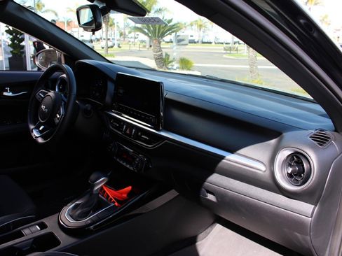 Certified 2024 Kia Forte GT-Line image 15