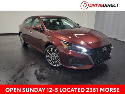Used 2024 Nissan Altima 2.5 SL FWD image 1