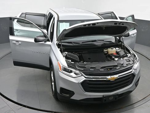 Used 2018 Chevrolet Traverse LS image 64