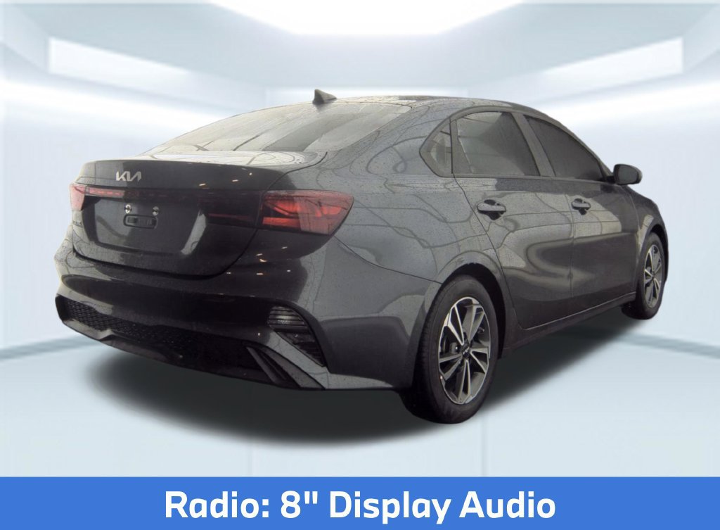 Used 2023 Kia Forte LXS FWD image 2