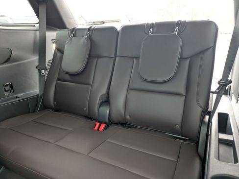 New 2026 Ford Explorer Platinum image 19