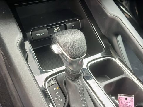 Used 2020 Kia Telluride LX image 17