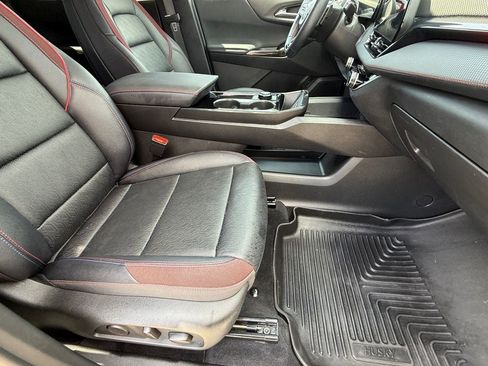 Used 2025 Chevrolet Equinox RS w/ Convenience Package III AWD/4WD image 10