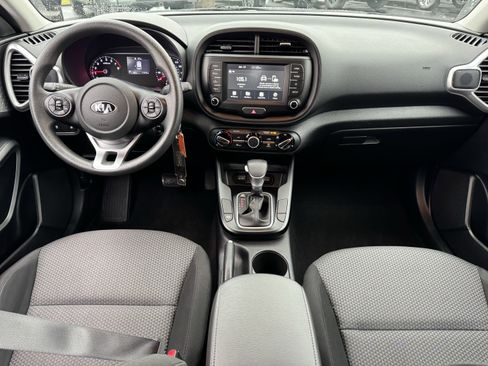Used 2020 Kia Soul LX image 22