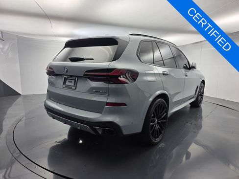 Used 2024 BMW X5 sDrive40i w/ M Sport Package image 4