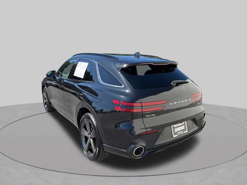 Used 2025 Genesis GV70 3.5T Sport w/ Sport Prestige Package AWD/4WD image 9