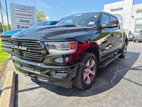 Used 2023 RAM 1500 Laramie AWD/4WD image 2