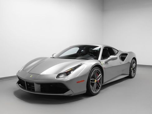 Certified 2018 Ferrari 488 GTB RWD image 74