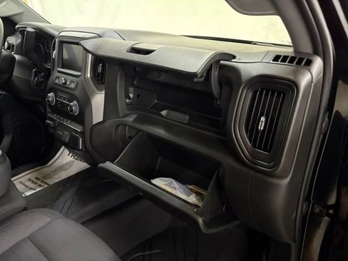 Used 2023 Chevrolet Silverado 1500 Custom AWD/4WD image 27